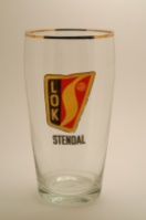 BSG Lokomotive Stendal (16th place, 14 seasons, 356 points) were having none of these pseudo-champagne flutes. Here their nice "down to earth" pint glass!